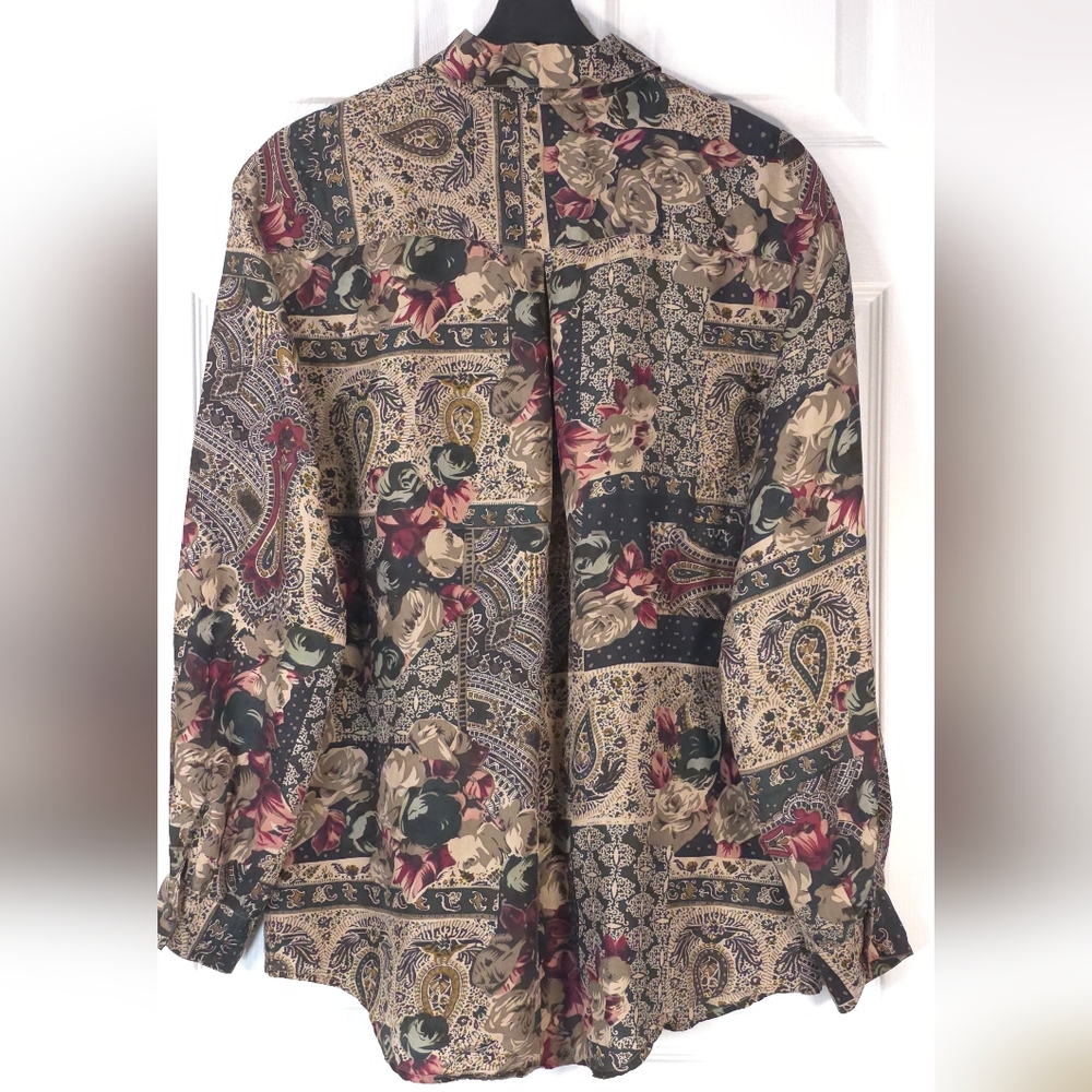 Dalia Vtg 100% Silk Patchwork Paisley Floral Blouse Boho Artsy Size M - Picture 4 of 10